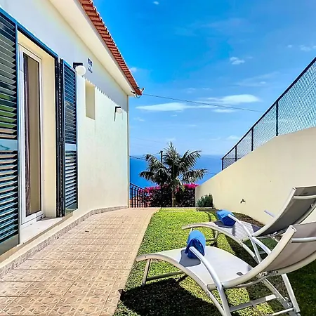 Casa Eleanor By Lovelystay Holiday home Calheta (Madeira)