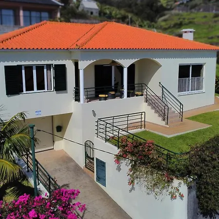 Casa Eleanor By Lovelystay * Calheta (Madeira)