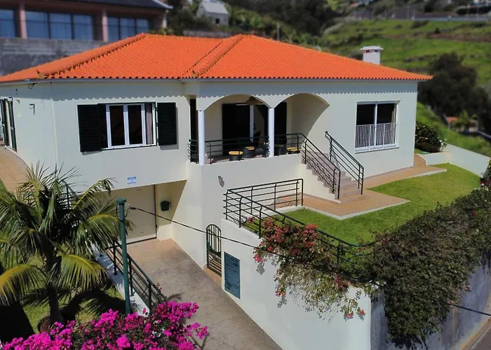 Casa Eleanor By Lovelystay * Calheta (Madeira)
