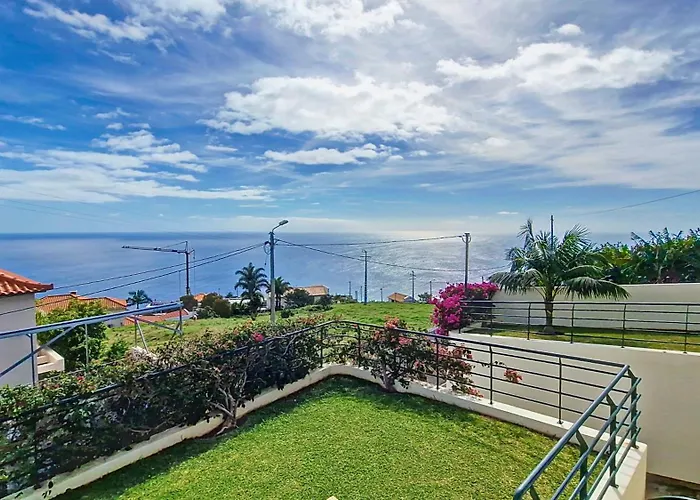 Casa Eleanor By Lovelystay * Calheta (Madeira)